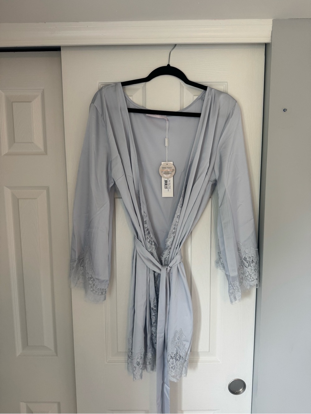 Light Blue Homebodii Sian Short Satin lace Wrap Robe - NWT - Picture 3 of 7